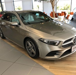 【展示車】珍しいモハーベシルバーのA 180 セダンを展示しております